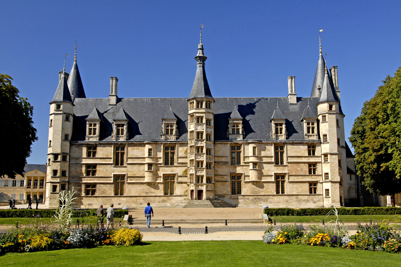 Nevers